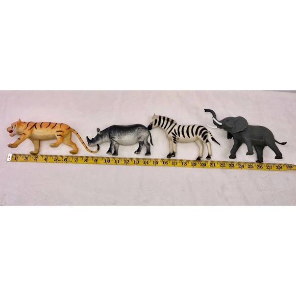 Plastic Animal Toy Bundle - Picture 6 of 6